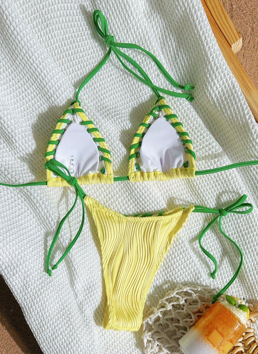 Biquíni Iracema Texturizado Verde e Amarelo com Amarração Trançada, Baha Morenna