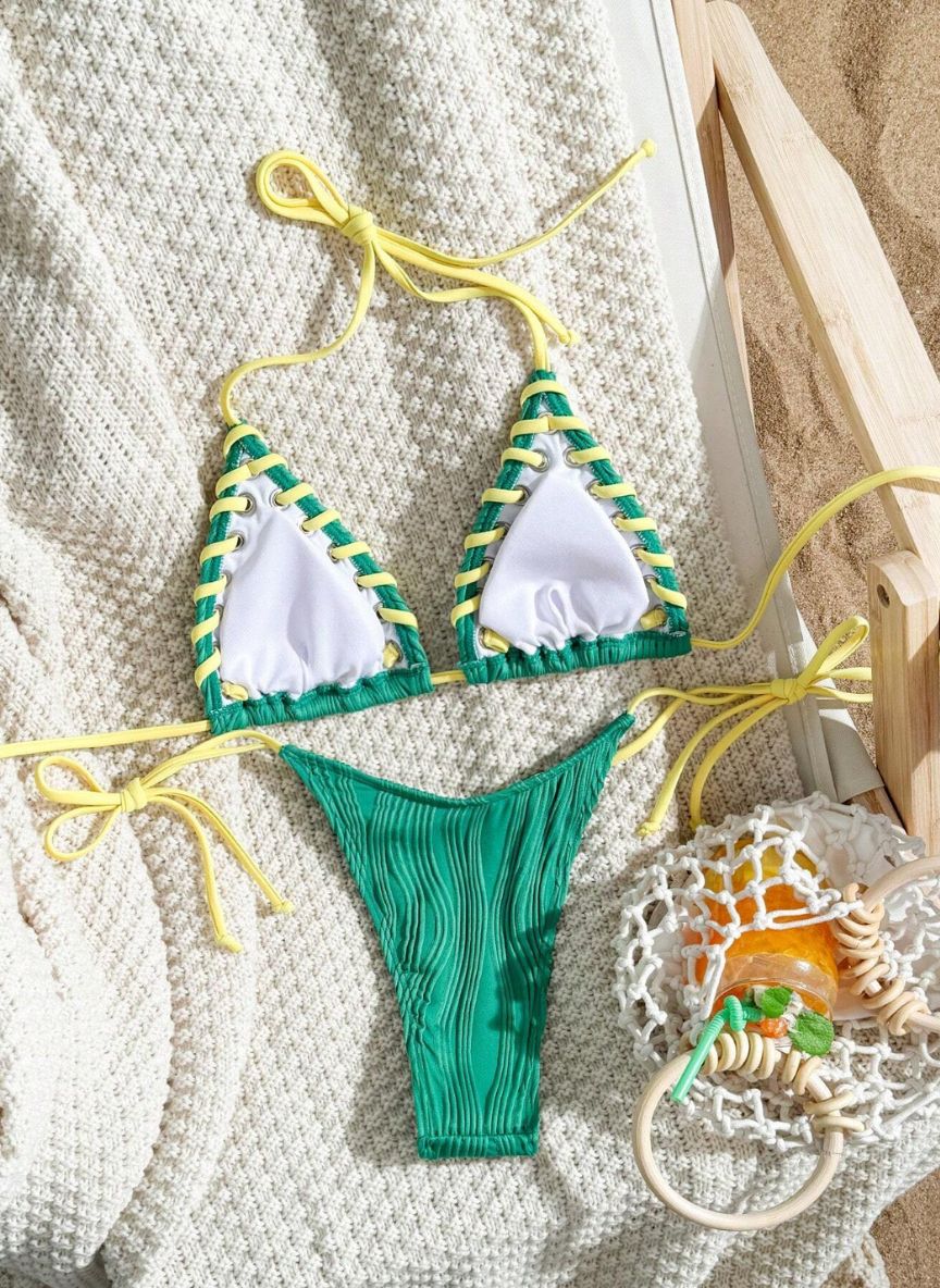 Biquíni Iracema Texturizado Verde e Amarelo com Amarração Trançada, Baha Morenna