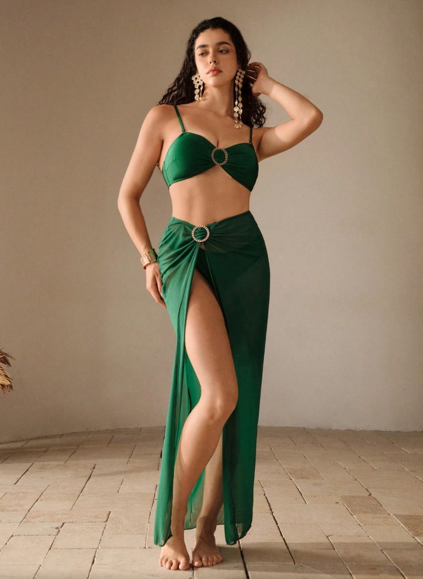 Conjunto Suyane Esmeralda Biquíni com Argola e Saia Longa em Tule, Baha Morenna