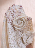 Conjunto Saída de Praia Tricot Fleur Bege com Apliques de Flores, Baha Morenna